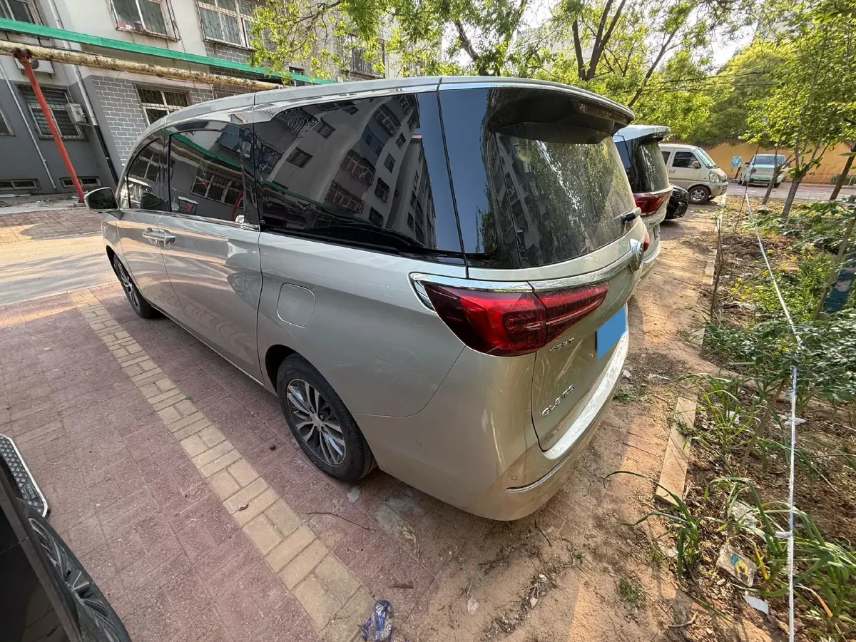 2021 Buick GL8 2.0T 237HP L4 9AT,autocango,china used car exporter,china ev exporter,chinese used car exporter,chinese used ev exporter