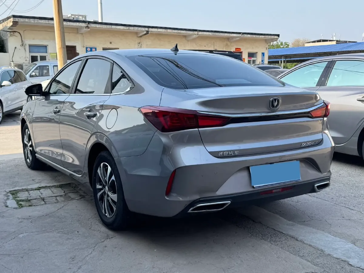 2021 ChangAn Eado 1.6L 128HP L4 CVT,autocango,china used car exporter,china ev exporter,chinese used car exporter,chinese used ev exporter
