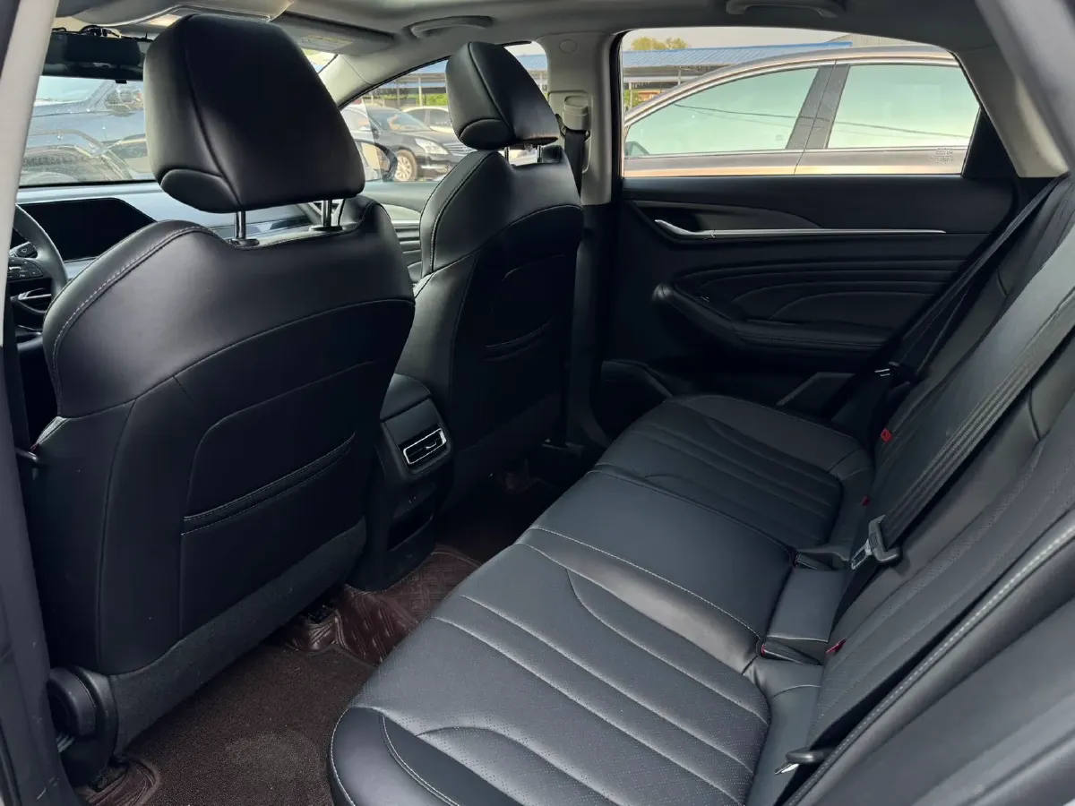 2021 ChangAn Eado 1.6L 128HP L4 CVT,autocango,china used car exporter,china ev exporter,chinese used car exporter,chinese used ev exporter