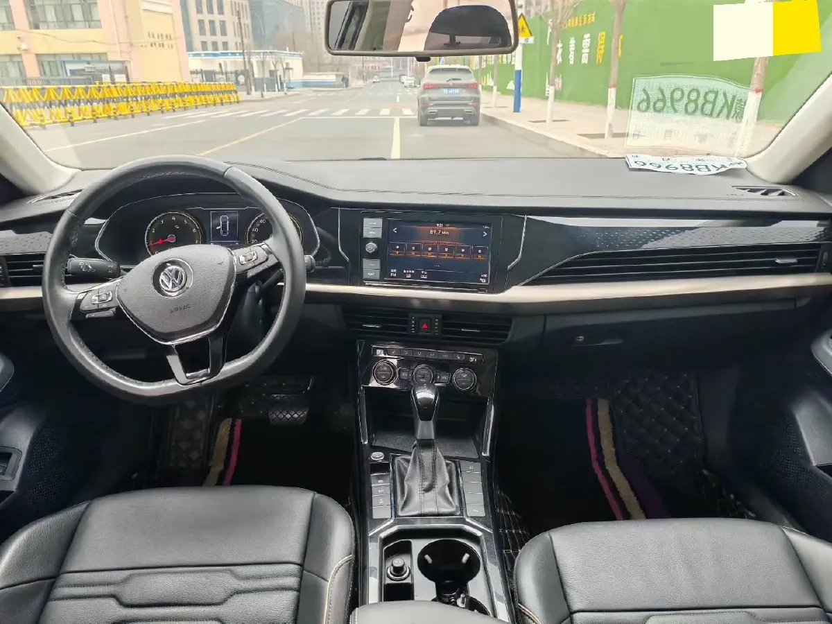 2019 Volvo V40 1.5T 152HP L4 6AT,autocango,china used car exporter,china ev exporter,chinese used car exporter,chinese used ev exporter