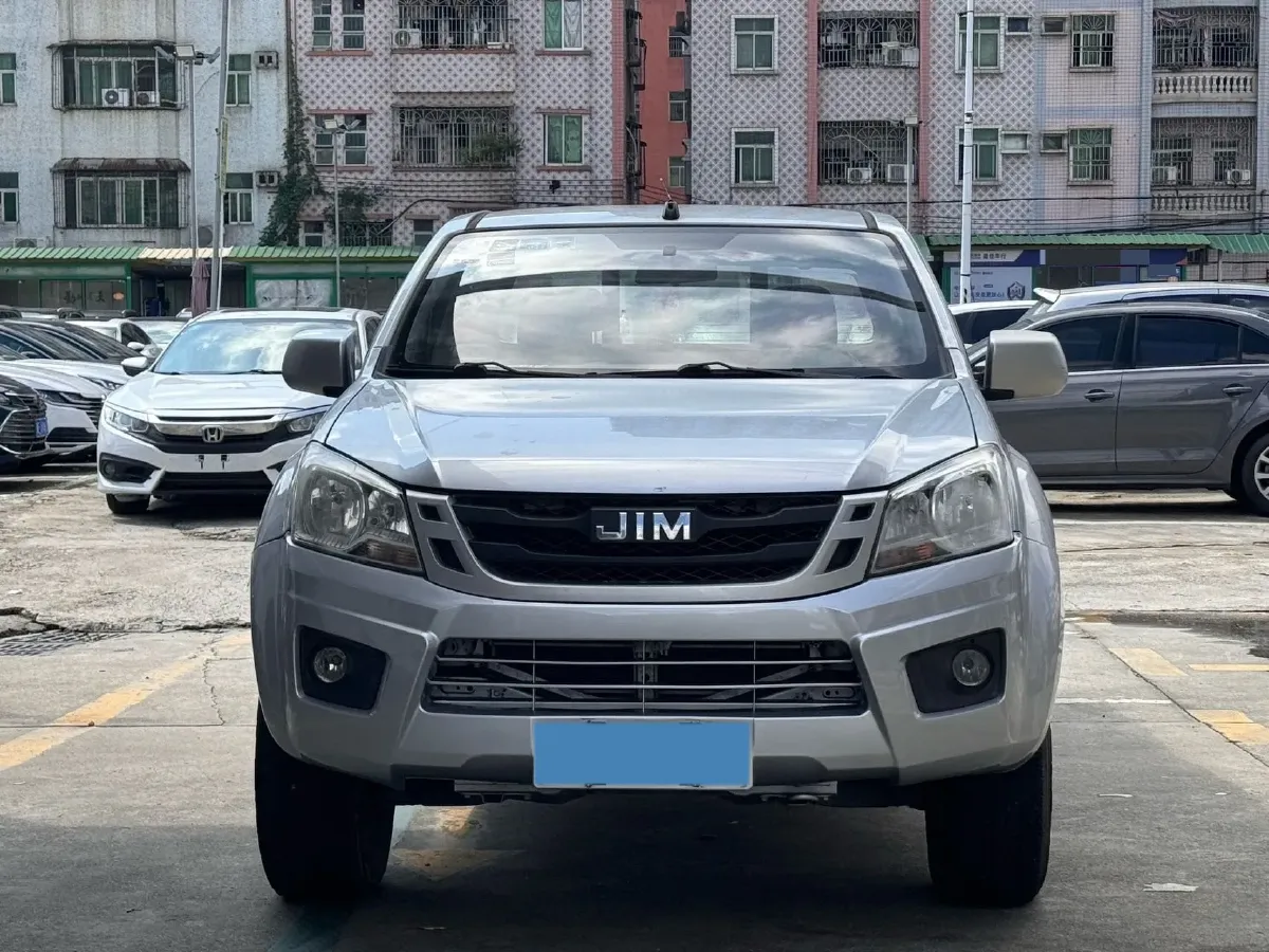 2020 JMC BaoDian 2.5T 140HP L4 5MT,autocango,china used car exporter,china ev exporter,chinese used car exporter,chinese used ev exporter