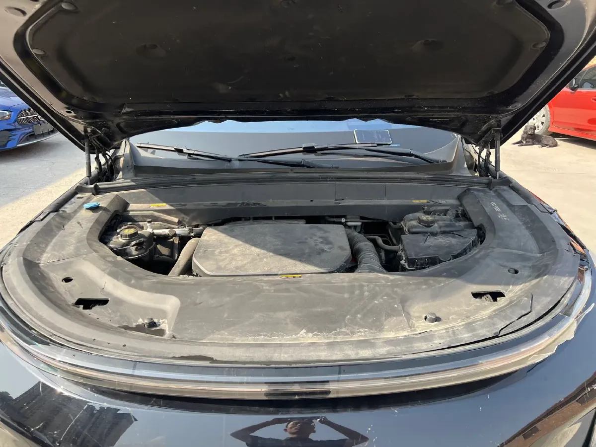 2023 Li L9 Range Extended 154HP REEV 42.6KWH,autocango,china used car exporter,china ev exporter,chinese used car exporter,chinese used ev exporter