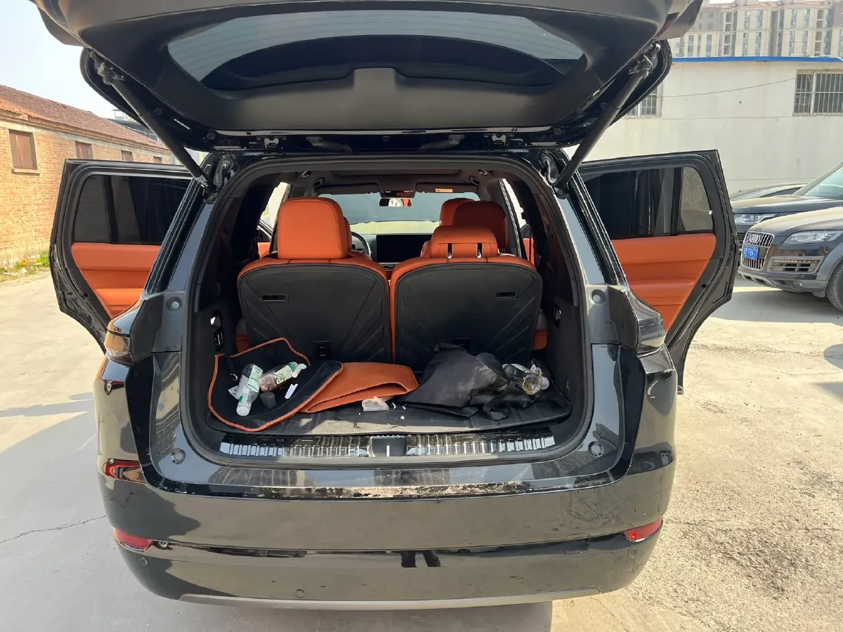 2023 Li L9 Range Extended 154HP REEV 42.6KWH,autocango,china used car exporter,china ev exporter,chinese used car exporter,chinese used ev exporter