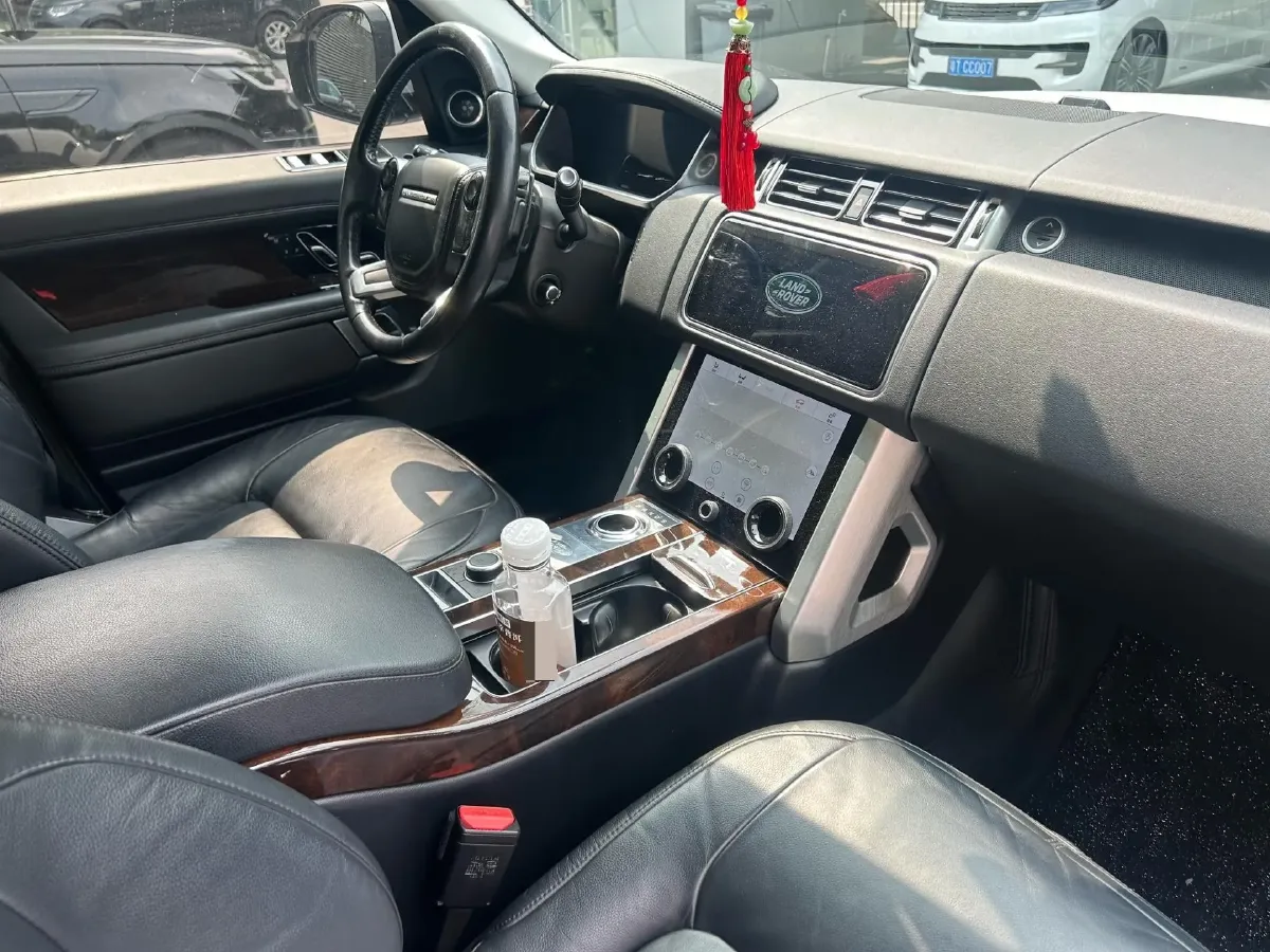 2021 Land Rover Range Rover 3.0T 360HP L6 8AT,autocango,china used car exporter,china ev exporter,chinese used car exporter,chinese used ev exporter