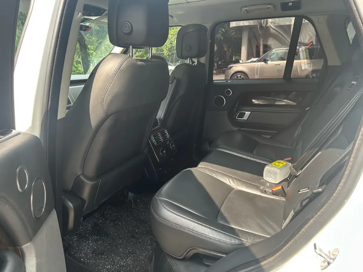 2021 Land Rover Range Rover 3.0T 360HP L6 8AT,autocango,china used car exporter,china ev exporter,chinese used car exporter,chinese used ev exporter