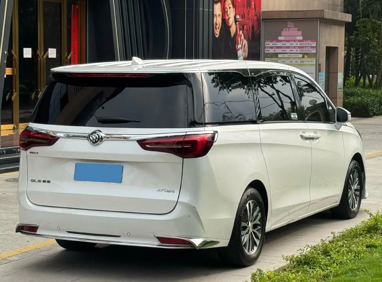 2022 Buick GL8 2.0T 237HP L4 9AT,autocango,china used car exporter,china ev exporter,chinese used car exporter,chinese used ev exporter