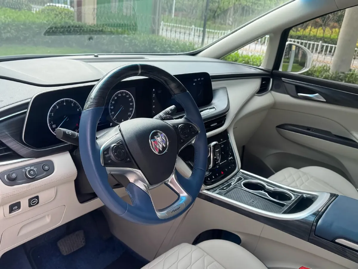 2022 Buick GL8 2.0T 237HP L4 9AT,autocango,china used car exporter,china ev exporter,chinese used car exporter,chinese used ev exporter