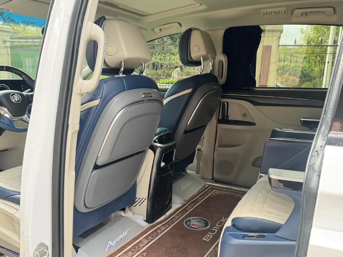 2022 Buick GL8 2.0T 237HP L4 9AT,autocango,china used car exporter,china ev exporter,chinese used car exporter,chinese used ev exporter