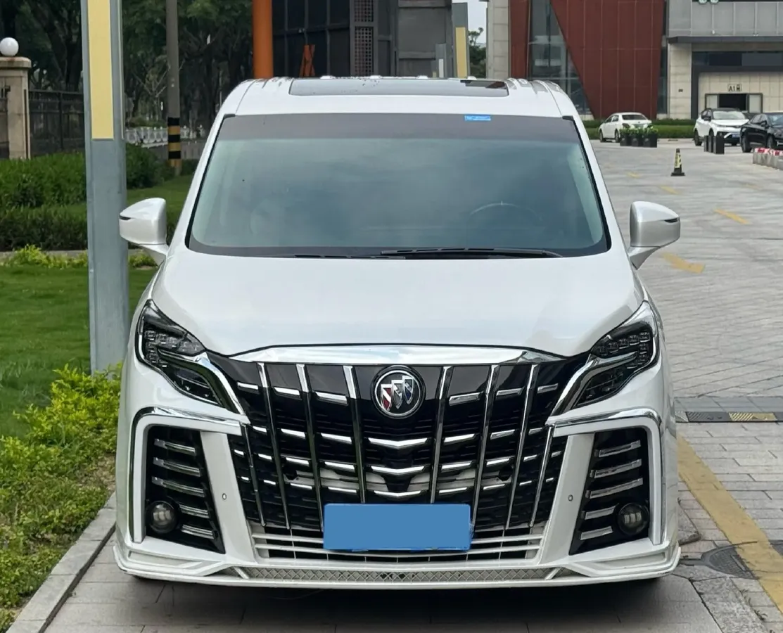 2022 Buick GL8 2.0T 237HP L4 9AT,autocango,china used car exporter,china ev exporter,chinese used car exporter,chinese used ev exporter