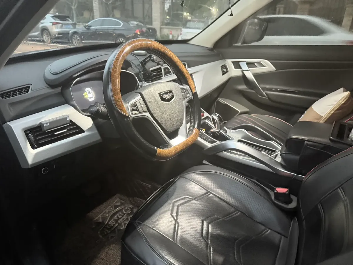 2020 Roewe i6 1.5T 169HP L4 7DCT,autocango,china used car exporter,china ev exporter,chinese used car exporter,chinese used ev exporter