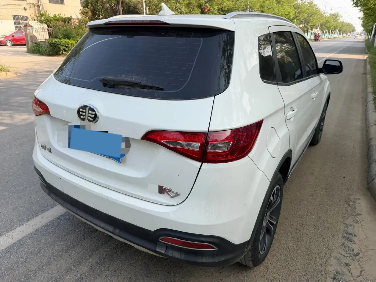 2017 FAW Senia R7 1.6L 116HP L4 6AT,autocango,china used car exporter,china ev exporter,chinese used car exporter,chinese used ev exporter