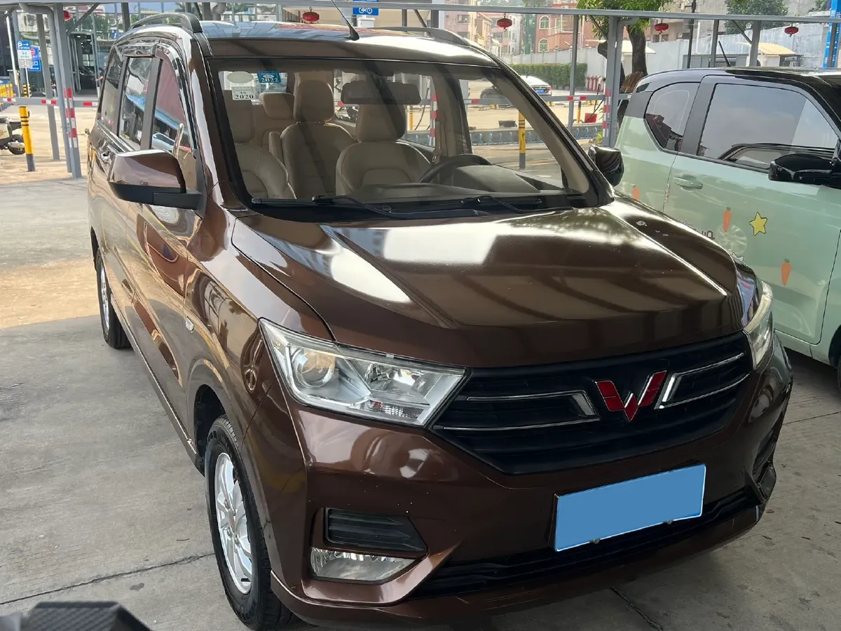 2018 WuLing HongGuang 1.5L 105HP L4 5MT,autocango,china used car exporter,china ev exporter,chinese used car exporter,chinese used ev exporter