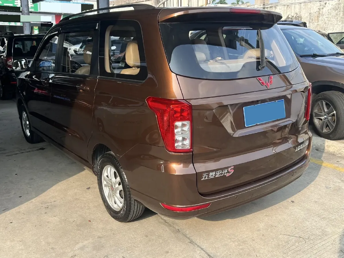 2018 WuLing HongGuang 1.5L 105HP L4 5MT,autocango,china used car exporter,china ev exporter,chinese used car exporter,chinese used ev exporter