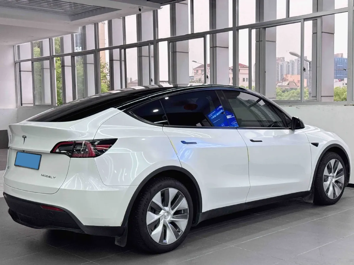 2022 Tesla Model Y BEV 60KWH,autocango,china used car exporter,china ev exporter,chinese used car exporter,chinese used ev exporter