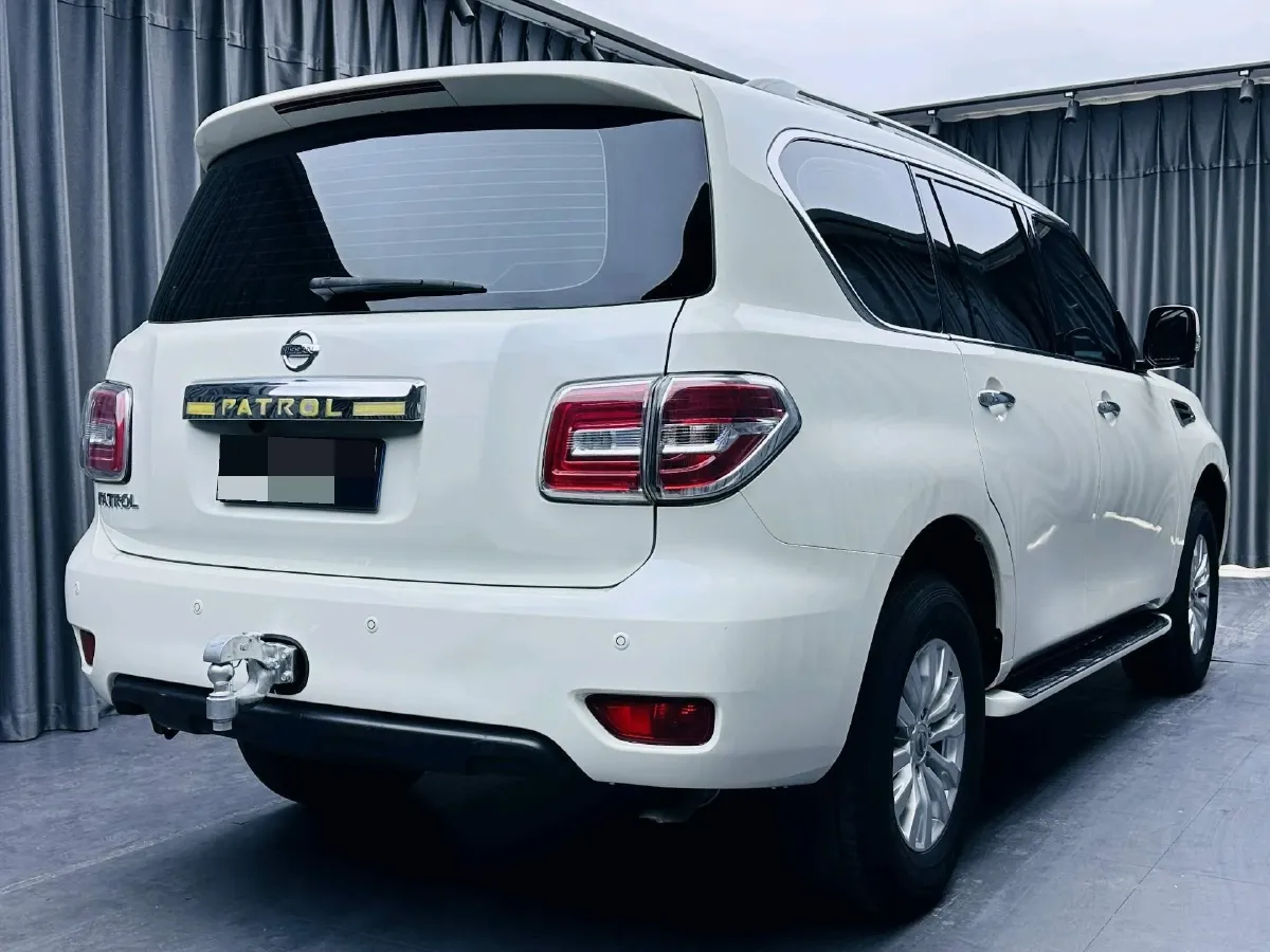 2018 Nissan Patrol 4.0L 279HP V6 7AT,autocango,china used car exporter,china ev exporter,chinese used car exporter,chinese used ev exporter
