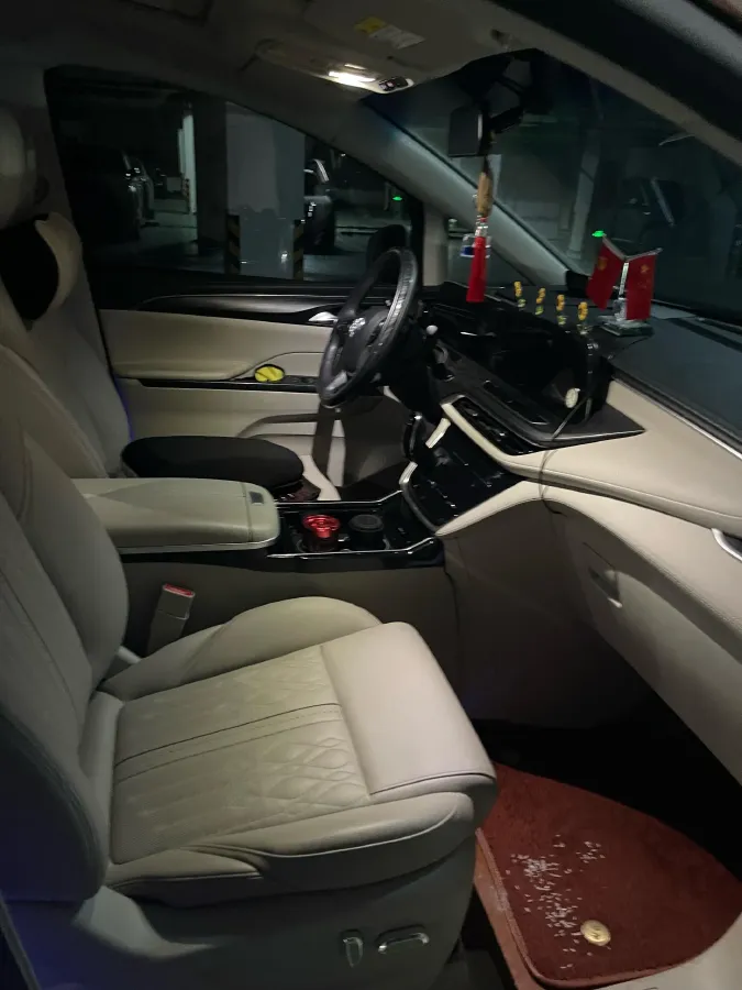 2023 Buick GL8 2.0T 237HP L4 9AT,autocango,china used car exporter,china ev exporter,chinese used car exporter,chinese used ev exporter