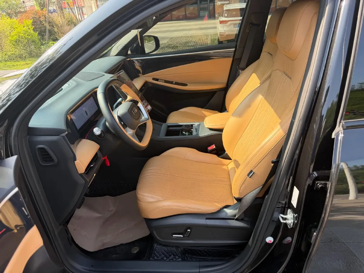 2024 Geely Galaxy L7 1.5T 163HP L4 3DHT PHEV 18.7KWH,autocango,china used car exporter,china ev exporter,chinese used car exporter,chinese used ev exporter