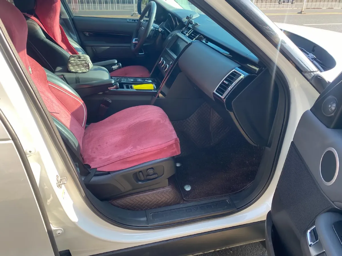 2018 Land Rover Discovery 3.0T 340HP V6 8AT,autocango,china used car exporter,china ev exporter,chinese used car exporter,chinese used ev exporter