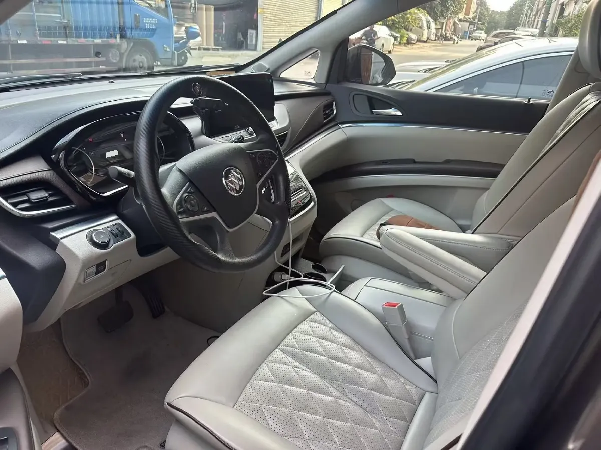 2023 Buick GL8 2.0T 237HP L4 9AT,autocango,china used car exporter,china ev exporter,chinese used car exporter,chinese used ev exporter