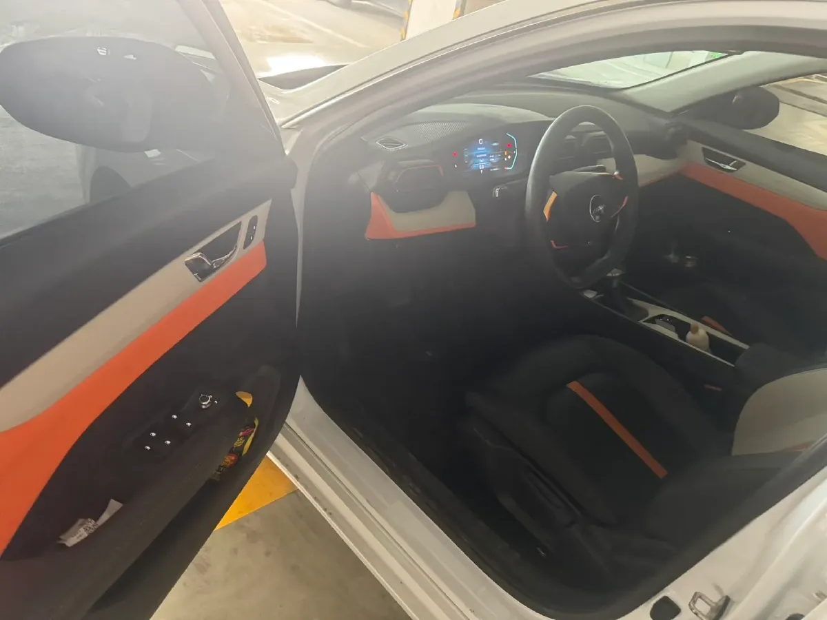 2023 DongFeng Aeolus YiXuan 1.5L 125HP L4 6DCT,autocango,china used car exporter,china ev exporter,chinese used car exporter,chinese used ev exporter