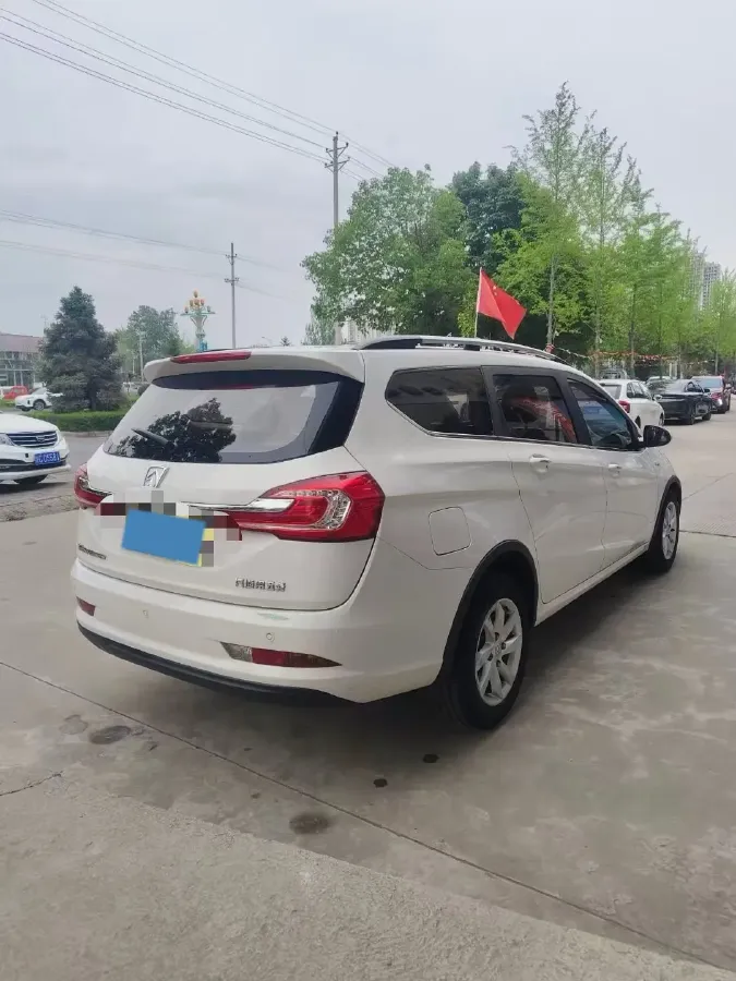 2017 BaoJun 310W 1.5L 112HP L4 6MT,autocango,china used car exporter,china ev exporter,chinese used car exporter,chinese used ev exporter