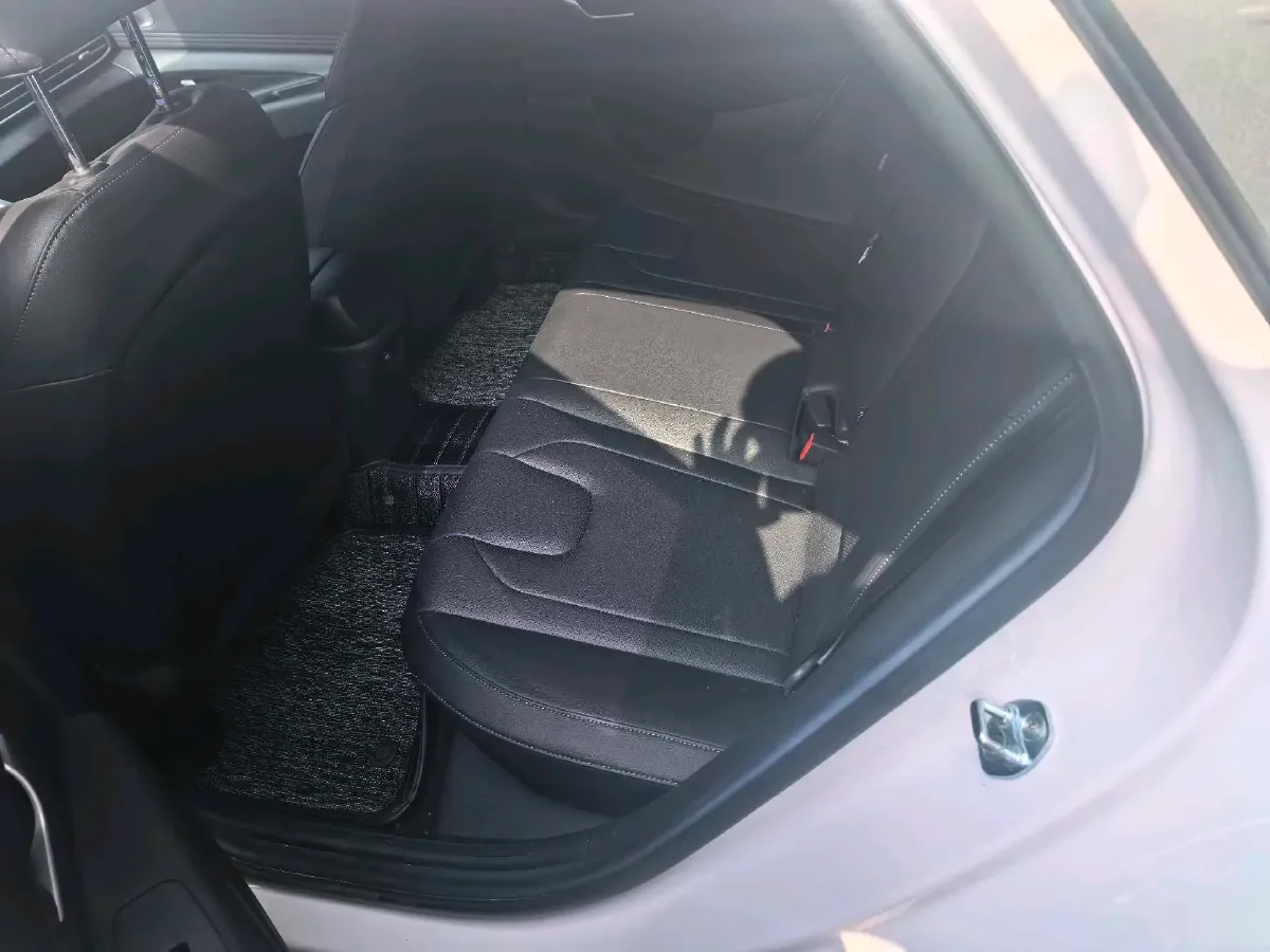 2021 Hyundai Elantra 1.5L 115HP L4 CVT,autocango,china used car exporter,china ev exporter,chinese used car exporter,chinese used ev exporter