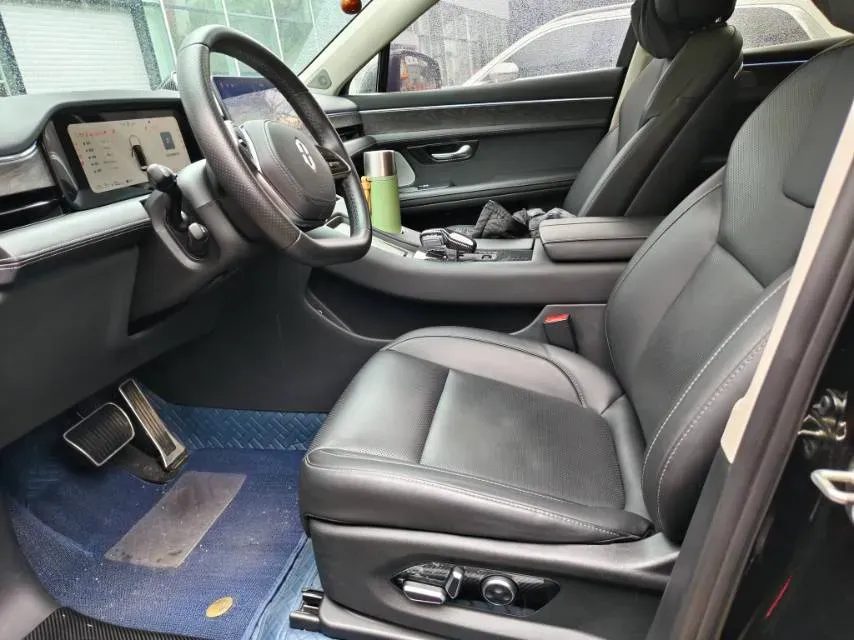 2022 AITO AITO M5 Range Extended 125HP REEV 40KWH,autocango,china used car exporter,china ev exporter,chinese used car exporter,chinese used ev exporter