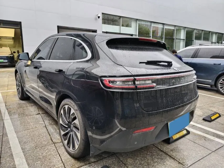 2022 AITO AITO M5 Range Extended 125HP REEV 40KWH,autocango,china used car exporter,china ev exporter,chinese used car exporter,chinese used ev exporter