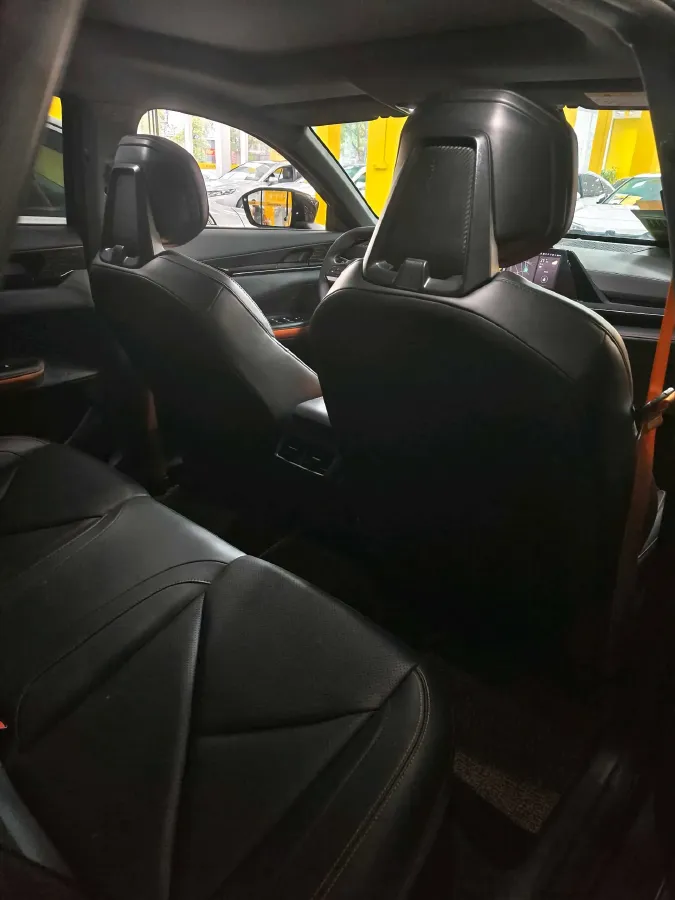 2022 ChangAn UNI-V 1.5T 188HP L4 7DCT,autocango,china used car exporter,china ev exporter,chinese used car exporter,chinese used ev exporter