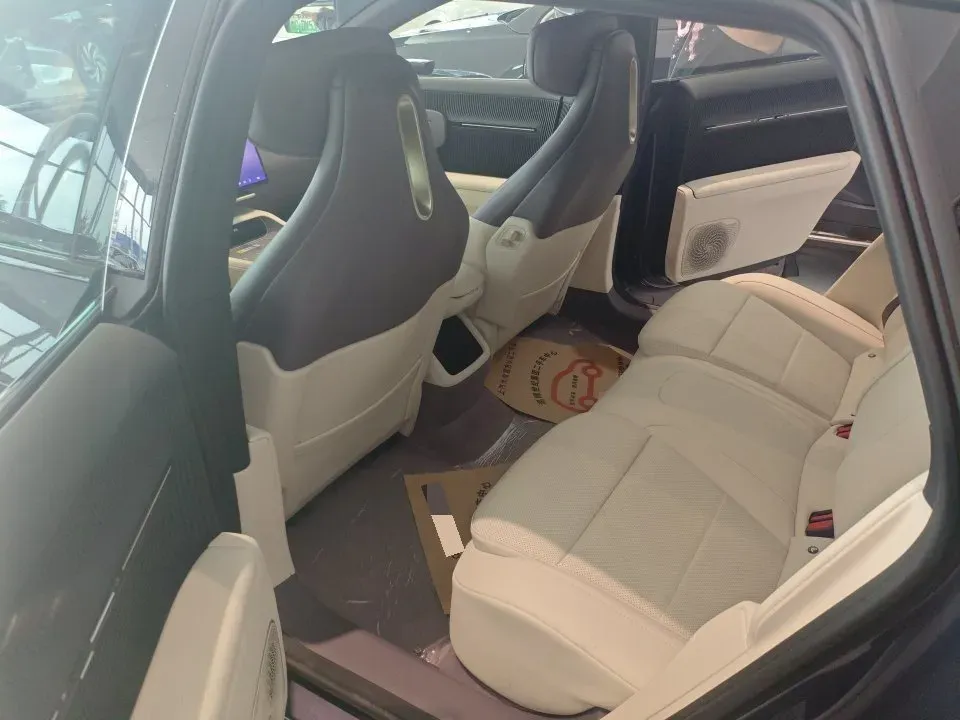 2026 Avatr 12 BEV,autocango,china used car exporter,china ev exporter,chinese used car exporter,chinese used ev exporter