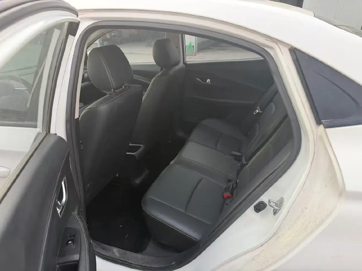 2019 ChangAn Alsvin 1.5L 107HP L4 5DCT,autocango,china used car exporter,china ev exporter,chinese used car exporter,chinese used ev exporter