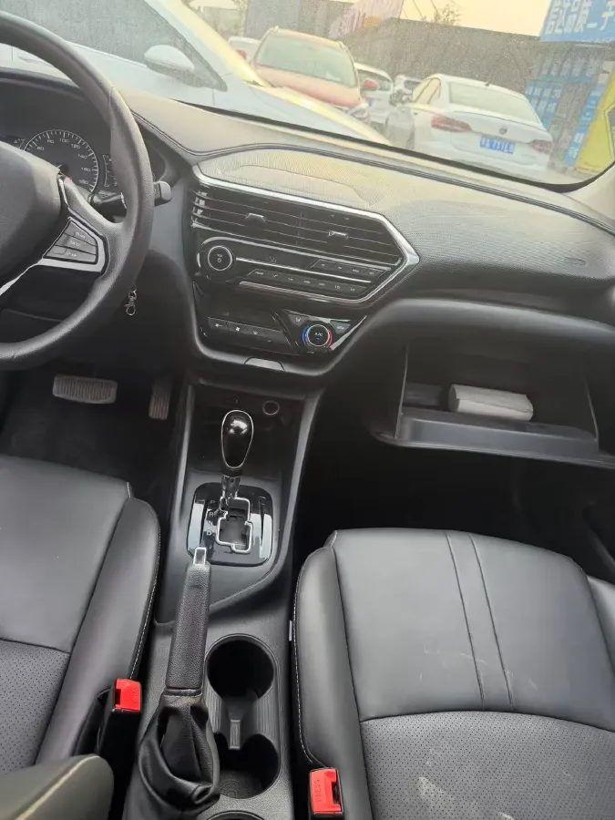 2019 ChangAn Alsvin 1.5L 107HP L4 5DCT,autocango,china used car exporter,china ev exporter,chinese used car exporter,chinese used ev exporter