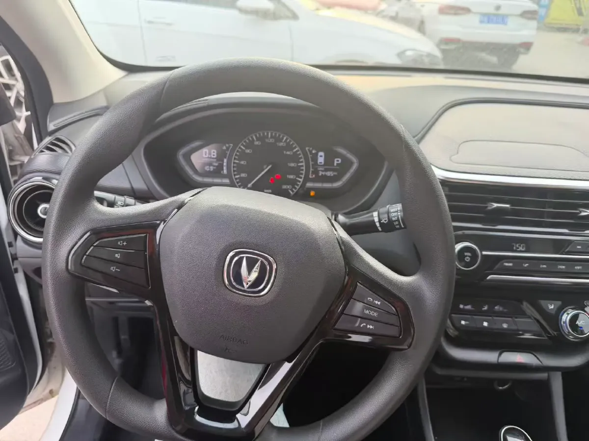 2019 ChangAn Alsvin 1.5L 107HP L4 5DCT,autocango,china used car exporter,china ev exporter,chinese used car exporter,chinese used ev exporter