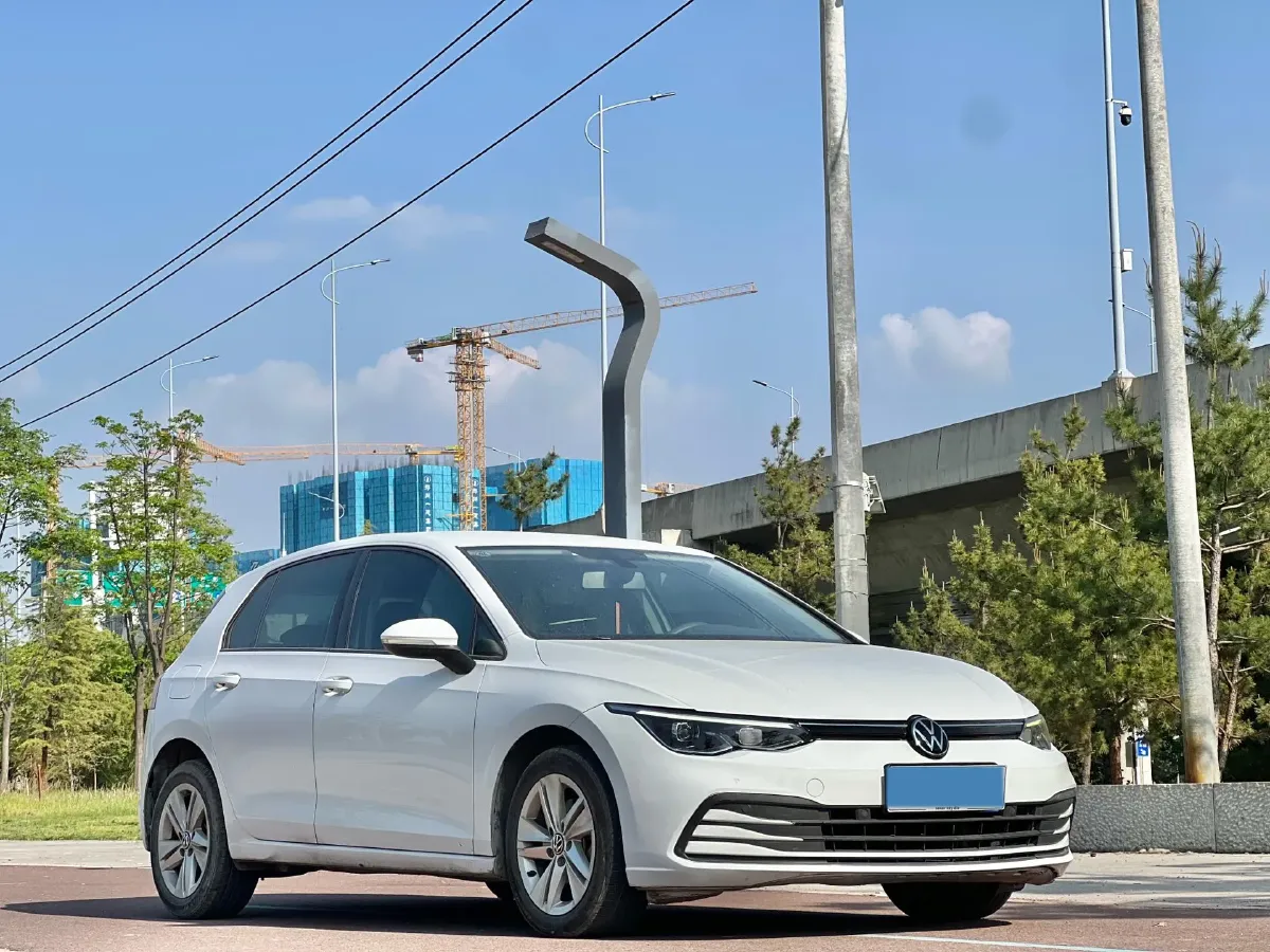 2023 Volkswagen Golf 1.2T 116HP L4 7DCT,autocango,china used car exporter,china ev exporter,chinese used car exporter,chinese used ev exporter