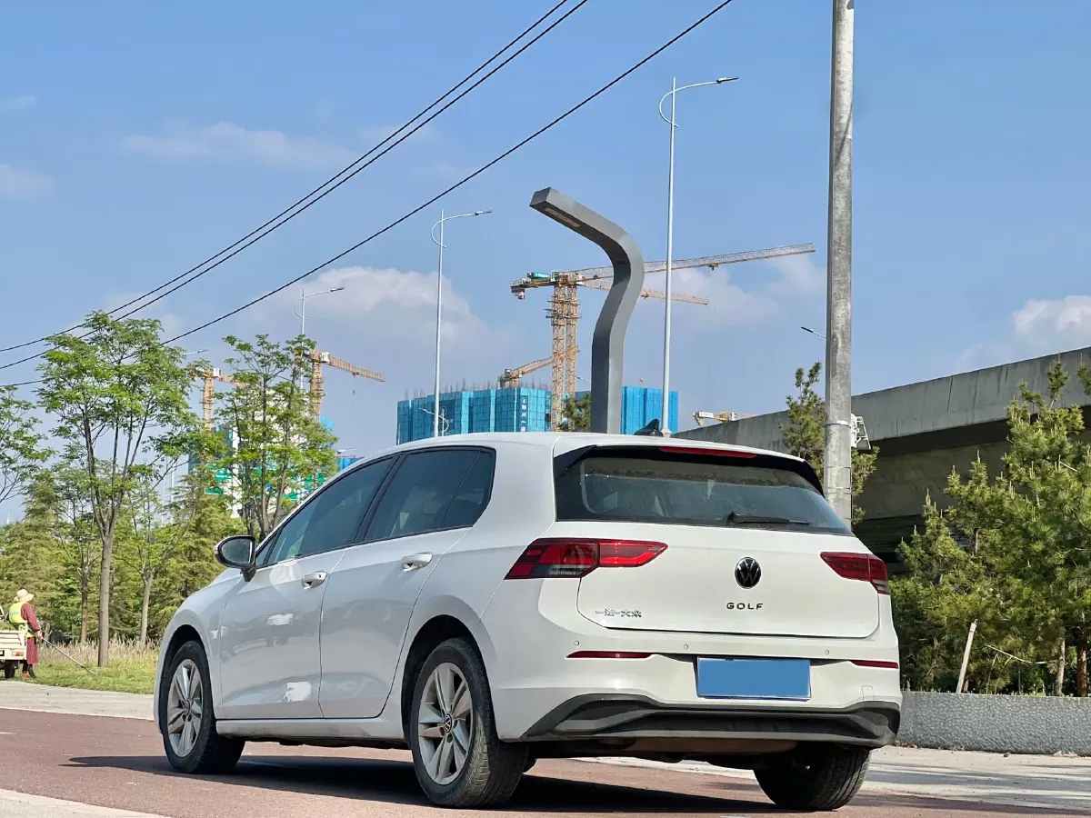 2023 Volkswagen Golf 1.2T 116HP L4 7DCT,autocango,china used car exporter,china ev exporter,chinese used car exporter,chinese used ev exporter