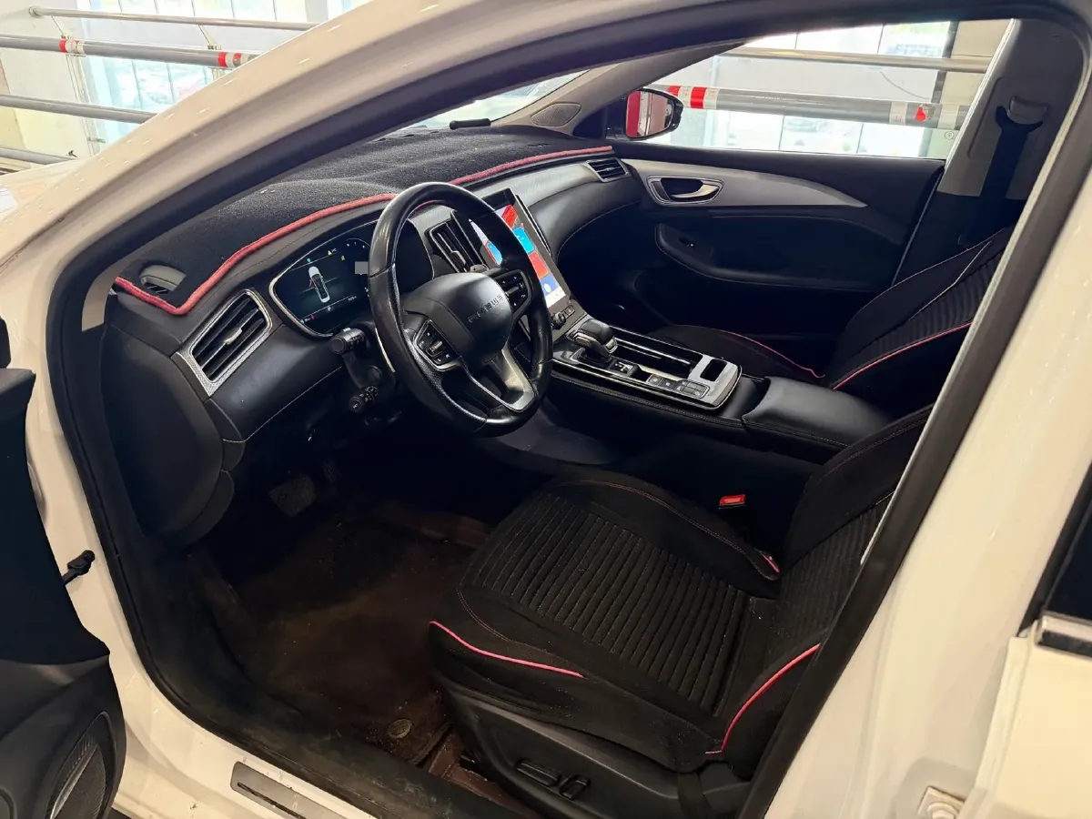 2020 Roewe i6 MAX 1.5T 173HP L4 7DCT,autocango,china used car exporter,china ev exporter,chinese used car exporter,chinese used ev exporter