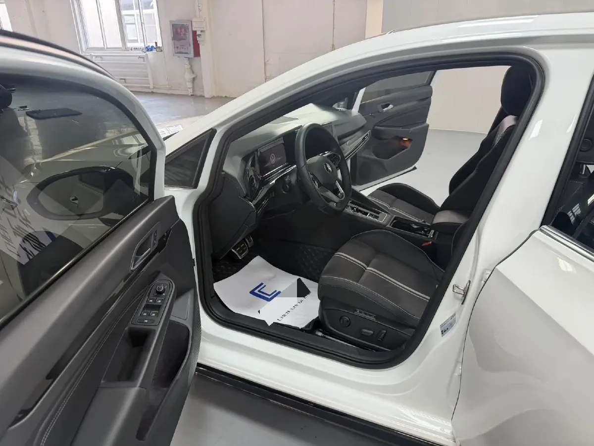 2024 Volkswagen Golf 1.4T 150HP L4 7DCT,autocango,china used car exporter,china ev exporter,chinese used car exporter,chinese used ev exporter
