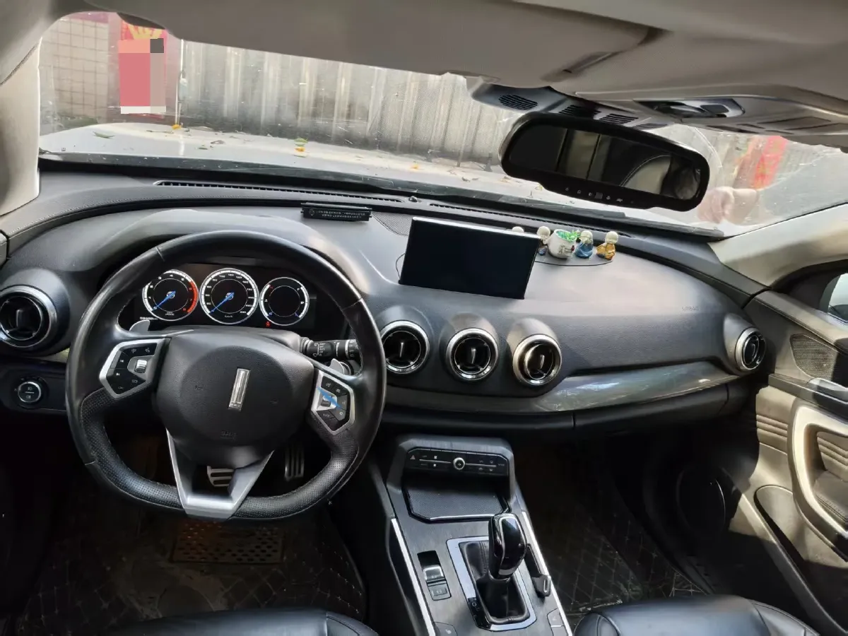 2017 WEY VV7 2.0T 234HP L4 7DCT,autocango,china used car exporter,china ev exporter,chinese used car exporter,chinese used ev exporter