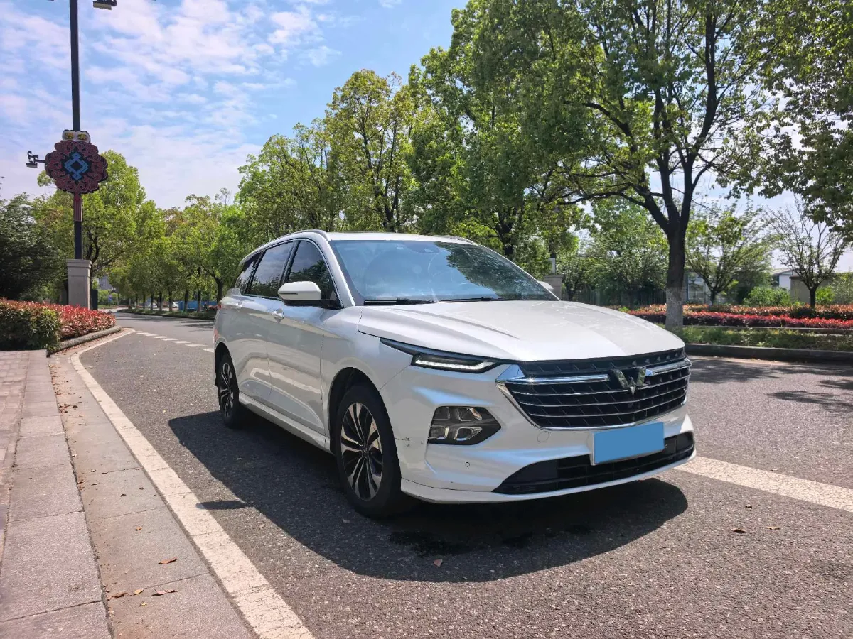 2022 WuLing KaiJie 1.5T 177HP L4 CVT,autocango,china used car exporter,china ev exporter,chinese used car exporter,chinese used ev exporter