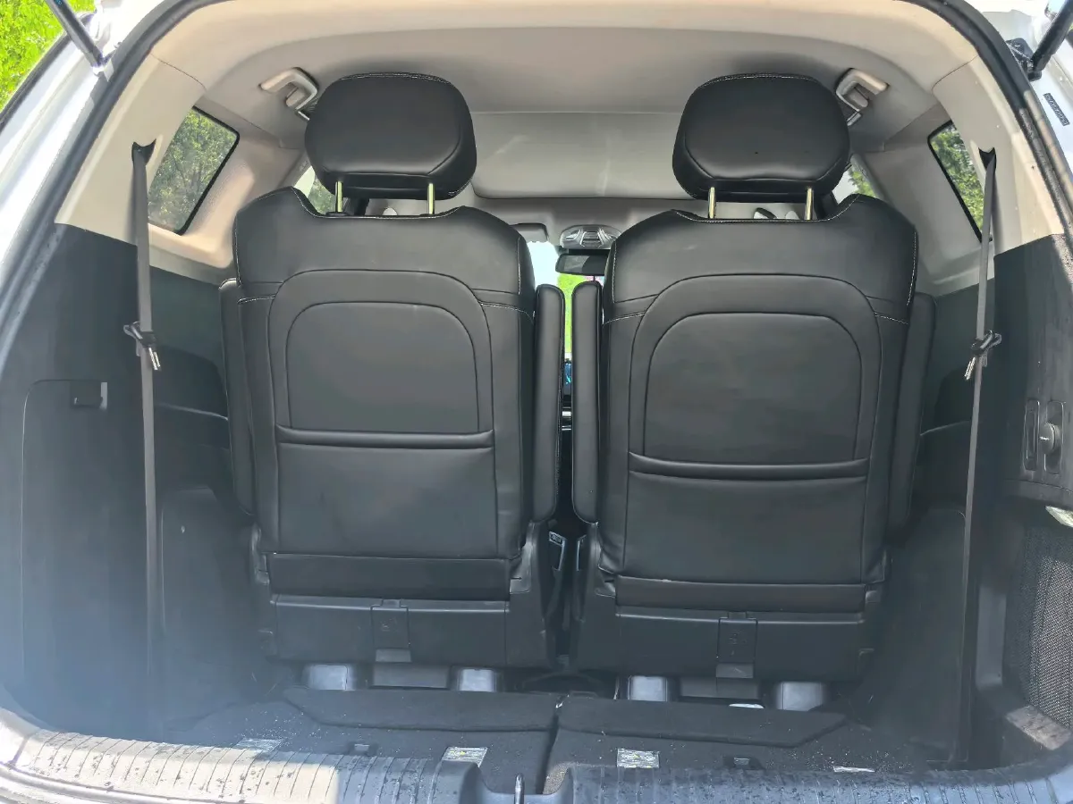 2022 WuLing KaiJie 1.5T 177HP L4 CVT,autocango,china used car exporter,china ev exporter,chinese used car exporter,chinese used ev exporter