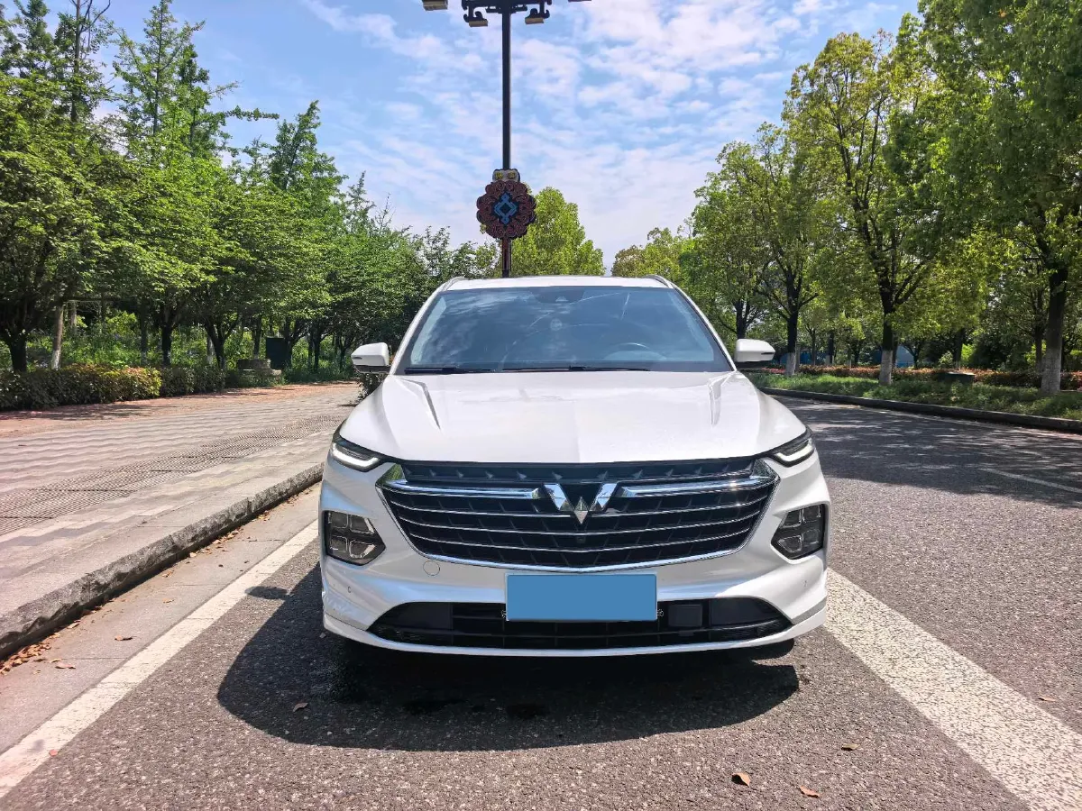 2022 WuLing KaiJie 1.5T 177HP L4 CVT,autocango,china used car exporter,china ev exporter,chinese used car exporter,chinese used ev exporter