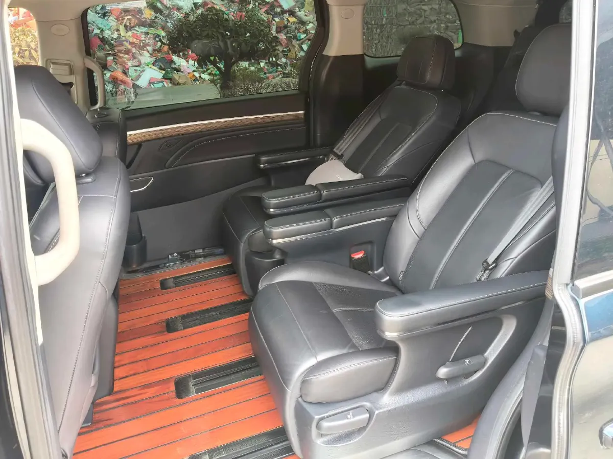 2021 GAC Trumpchi M8 2.0T 252HP L4 8AT,autocango,china used car exporter,china ev exporter,chinese used car exporter,chinese used ev exporter