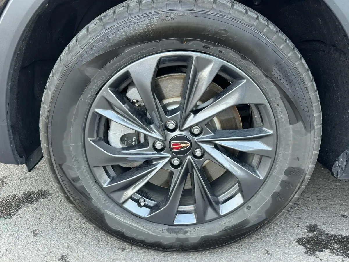 2025 HongQi HS5 2.0T 252HP L4 8AT,autocango,china used car exporter,china ev exporter,chinese used car exporter,chinese used ev exporter