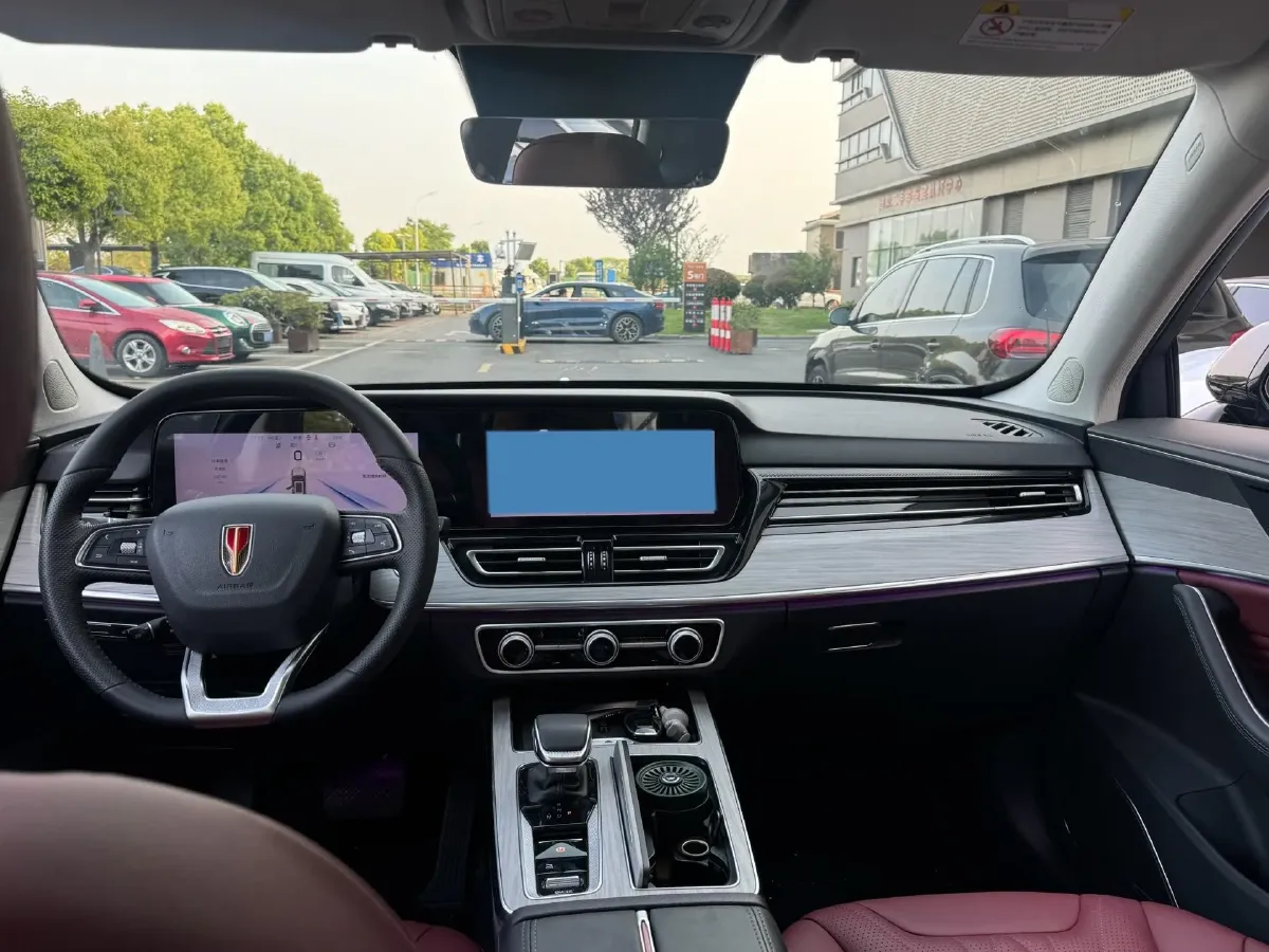 2025 HongQi HS5 2.0T 252HP L4 8AT,autocango,china used car exporter,china ev exporter,chinese used car exporter,chinese used ev exporter