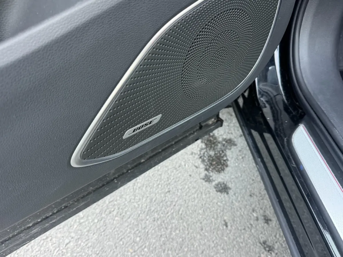 2025 HongQi HS5 2.0T 252HP L4 8AT,autocango,china used car exporter,china ev exporter,chinese used car exporter,chinese used ev exporter