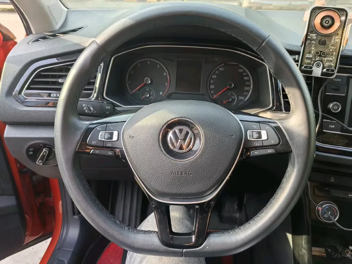 2019 Volkswagen T-Roc 1.4T 150HP L4 7DCT,autocango,china used car exporter,china ev exporter,chinese used car exporter,chinese used ev exporter