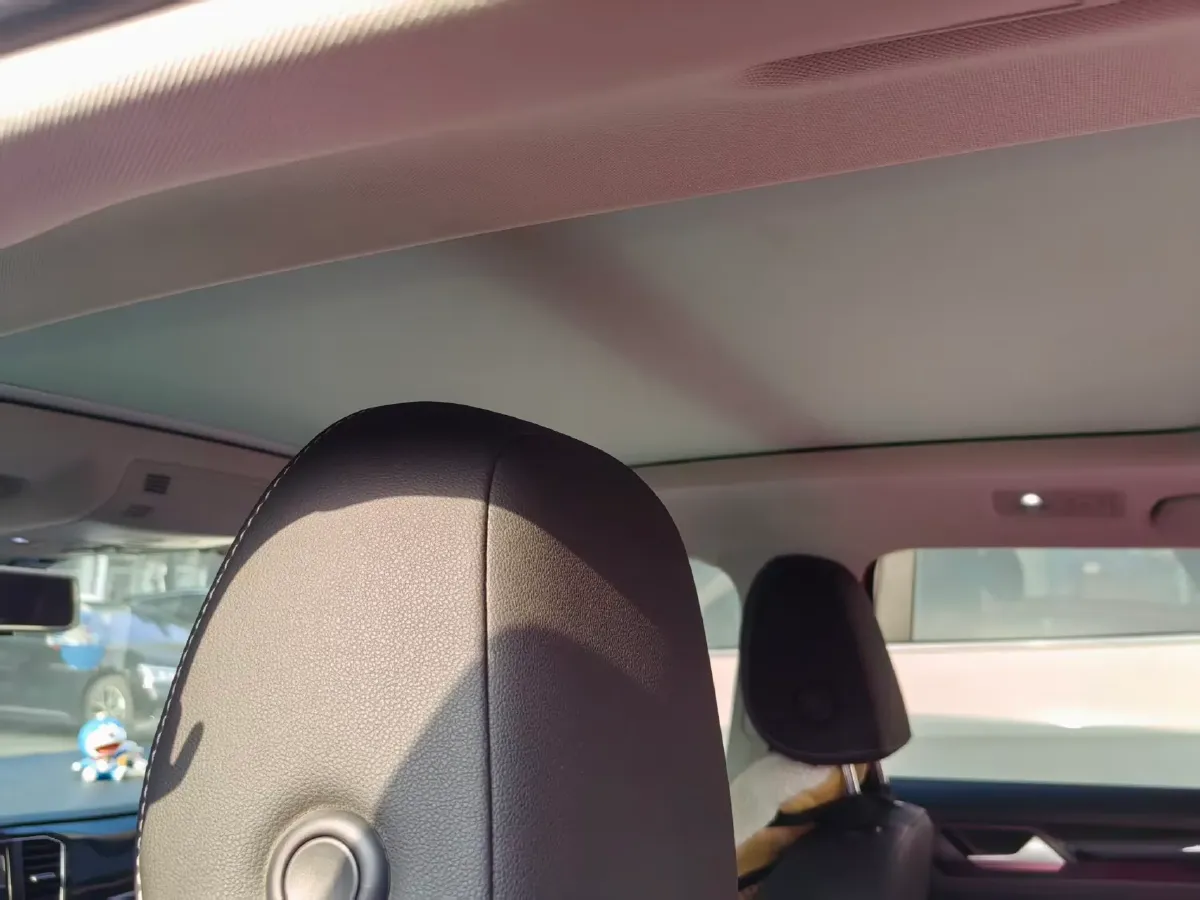 2019 Volkswagen T-Roc 1.4T 150HP L4 7DCT,autocango,china used car exporter,china ev exporter,chinese used car exporter,chinese used ev exporter