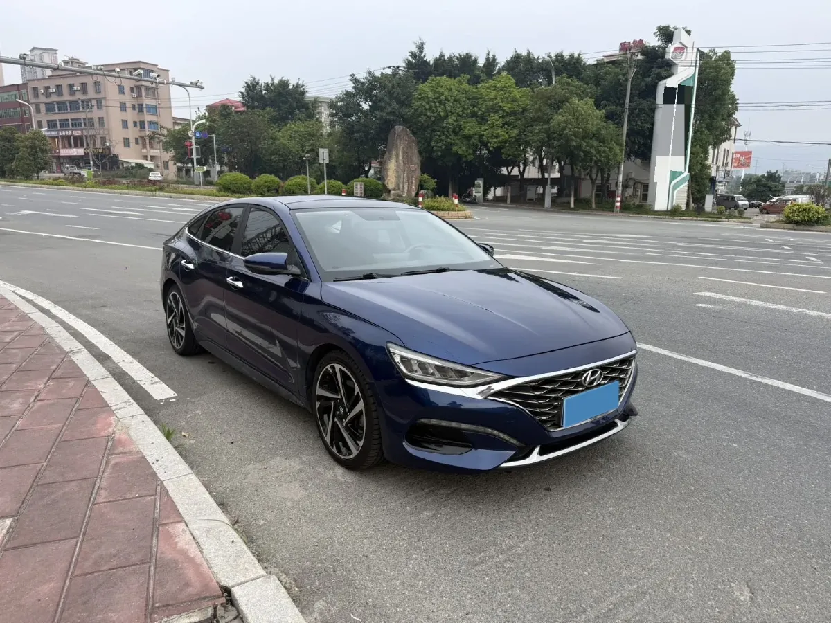 2019 Hyundai La Festa 1.6T 204HP L4 7DCT,autocango,china used car exporter,china ev exporter,chinese used car exporter,chinese used ev exporter