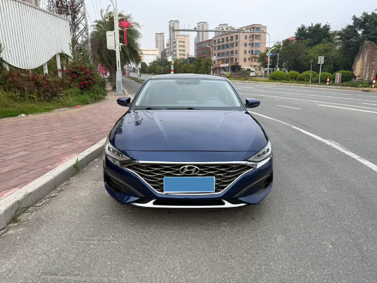 2019 Hyundai La Festa 1.6T 204HP L4 7DCT,autocango,china used car exporter,china ev exporter,chinese used car exporter,chinese used ev exporter