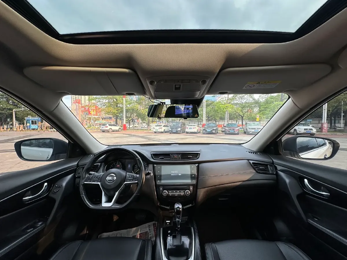 2020 Nissan X-Trail 2.0L 154HP L4 CVT,autocango,china used car exporter,china ev exporter,chinese used car exporter,chinese used ev exporter